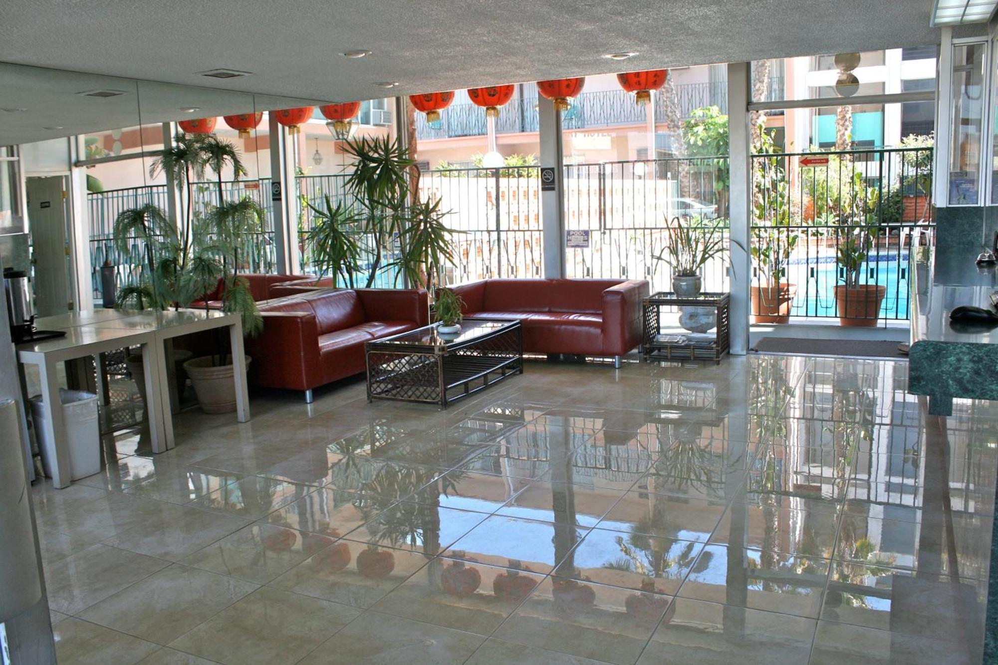 Hotel Royal Century At Lax 2*